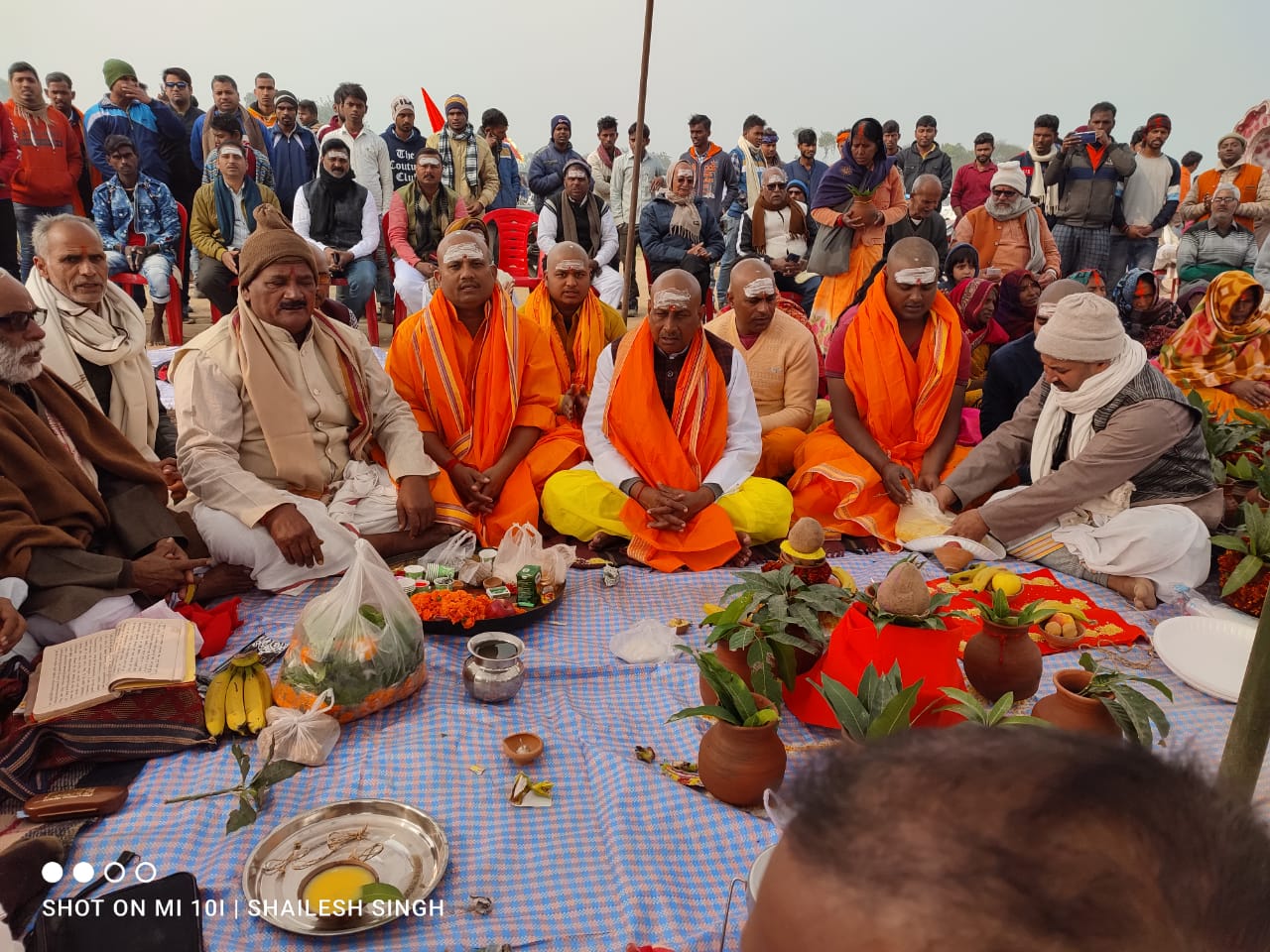 भव्य जल यात्रा के बाद खपड़िया बाबा आश्रम पर शुरू हुआ महारुद्र द्वय यज्ञ